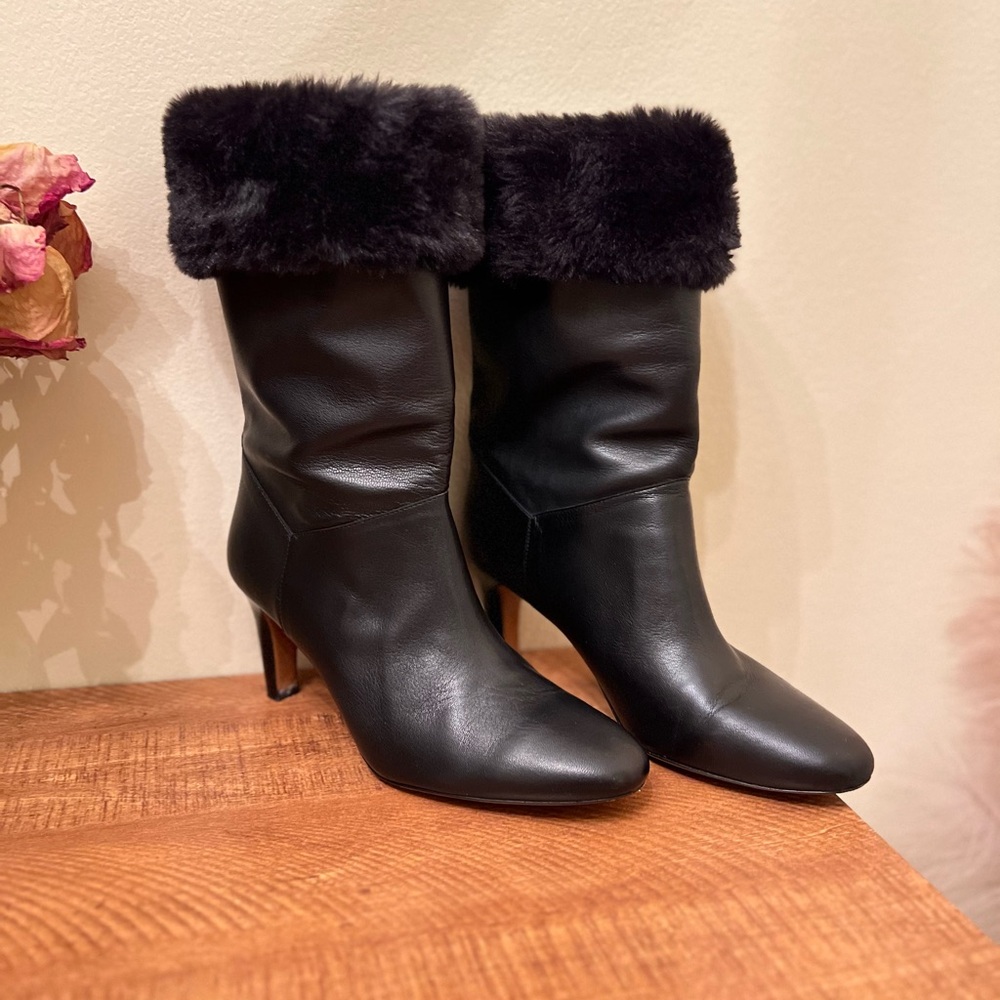 Rouje JOSIE Bottines 39 / 8.5 / Elegant Black Leather Boots with Fur Trim